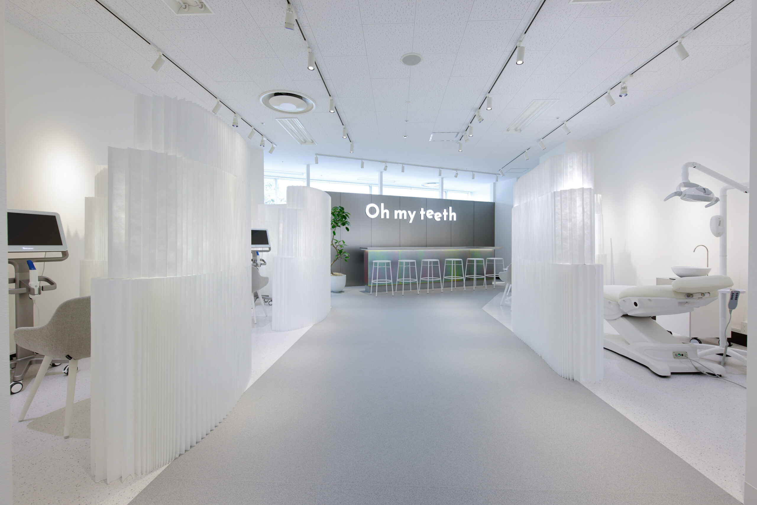 Oh my teeth東京銀座有楽町矯正歯科の店舗内
